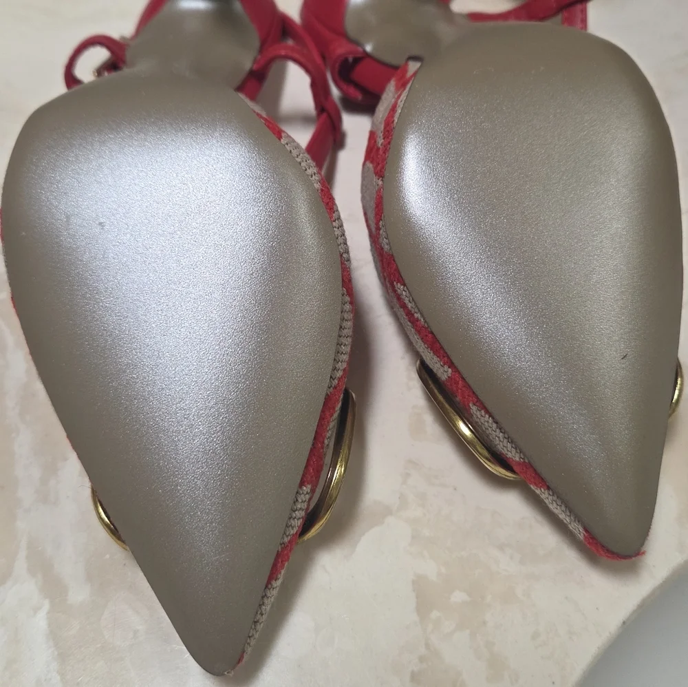 New Valentino Garavani Red and Cream Slingback Heels - Copy